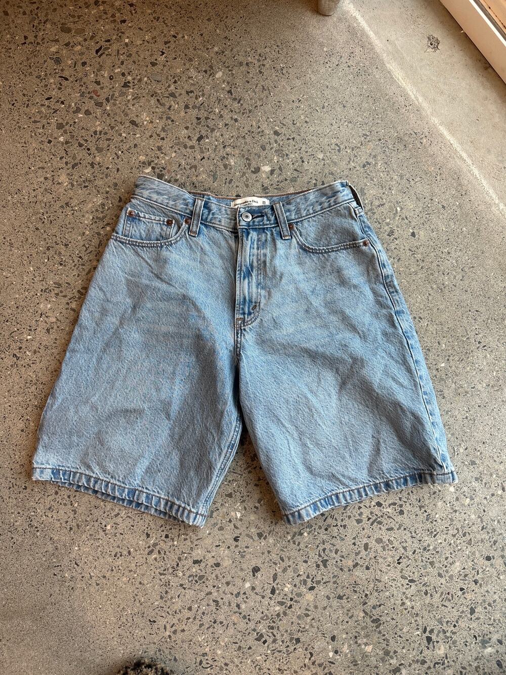 Abercrombie & Fitch Women’s 25 Denim Bermuda Shorts Blue Cotton Mid Rise 90s Y2K